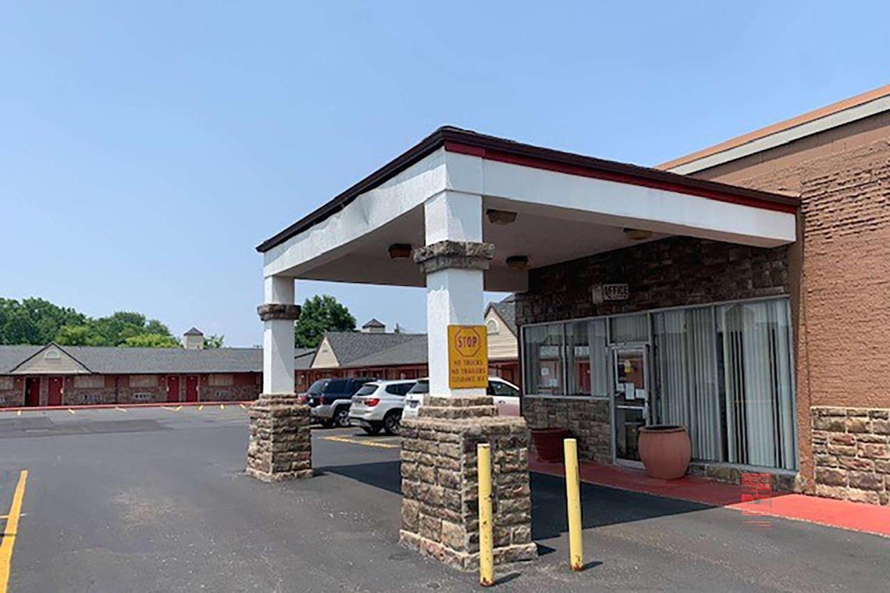 Super 8 By Wyndham Youngstown Girard Ngoại thất bức ảnh