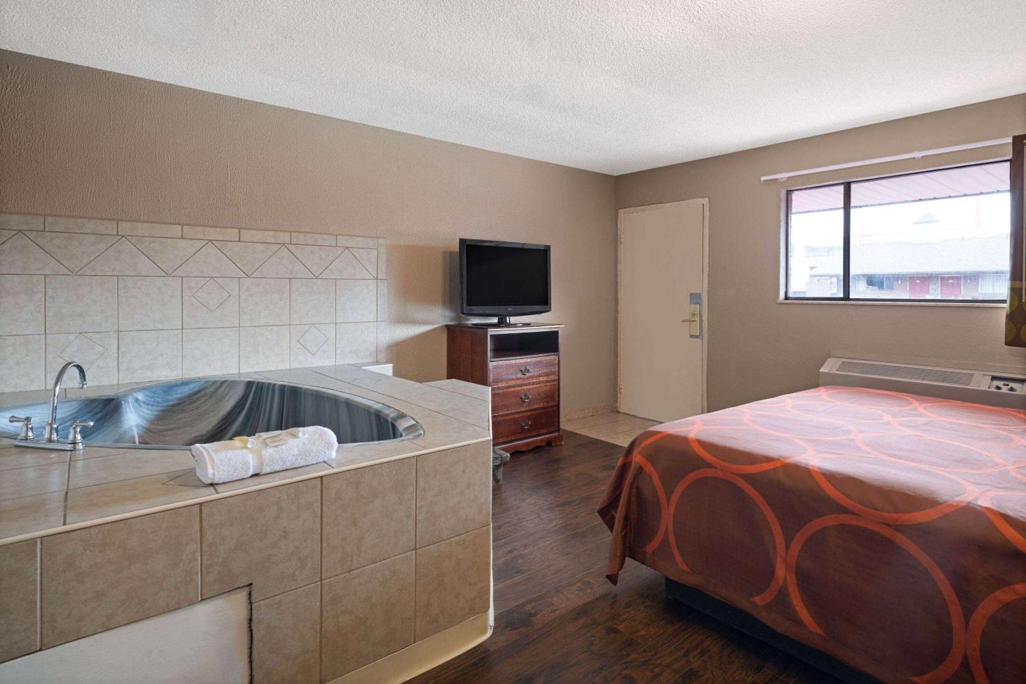 Super 8 By Wyndham Youngstown Girard Ngoại thất bức ảnh